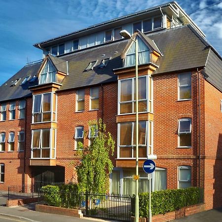 2 Bed 2 Bath At Pelican Hse In Newbury - Free Secure, Allocated Parking Esterno foto