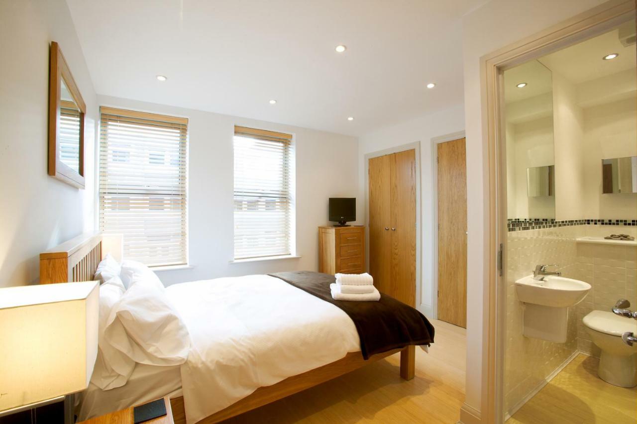 2 Bed 2 Bath At Pelican Hse In Newbury - Free Secure, Allocated Parking Esterno foto
